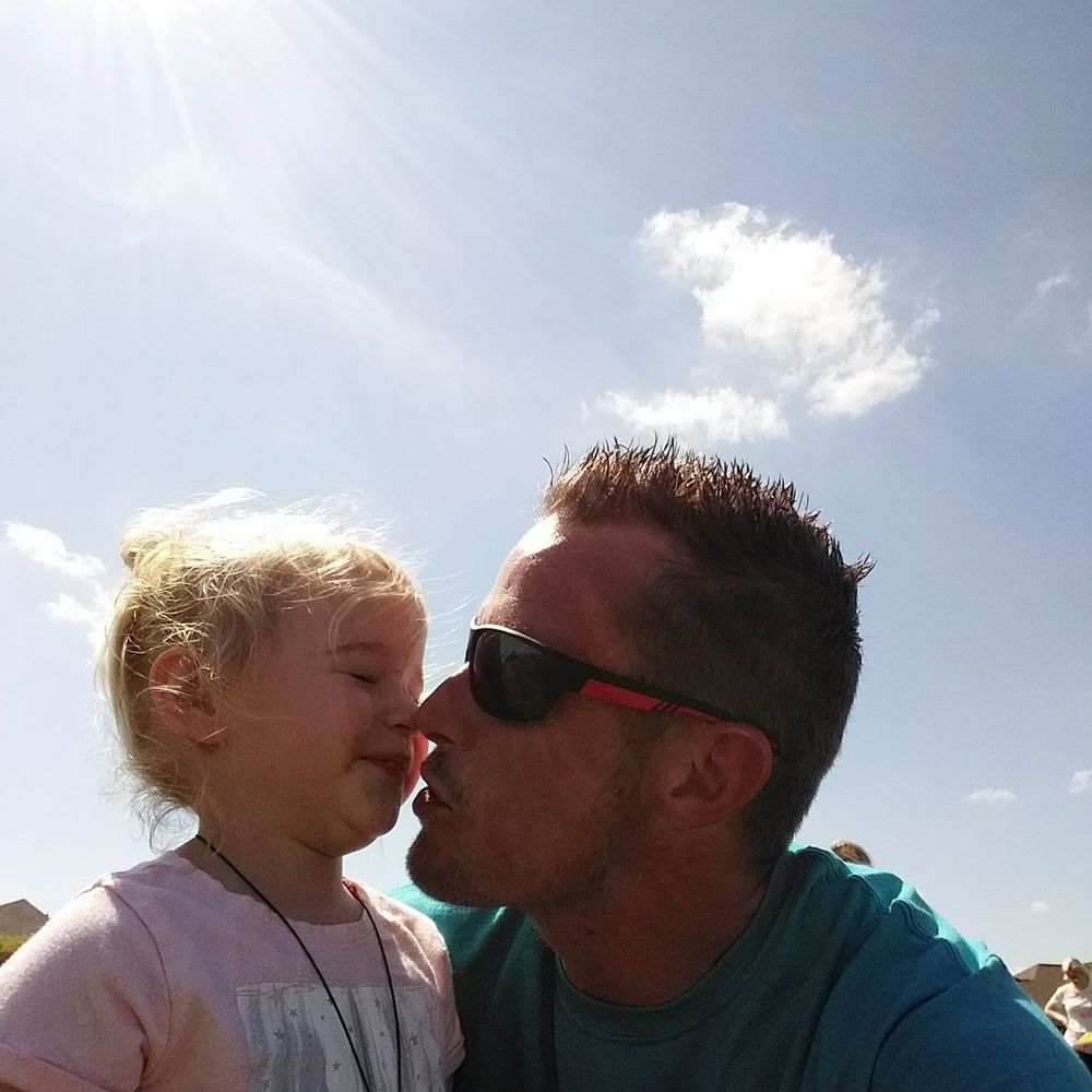 Meet your Posher, Dustin